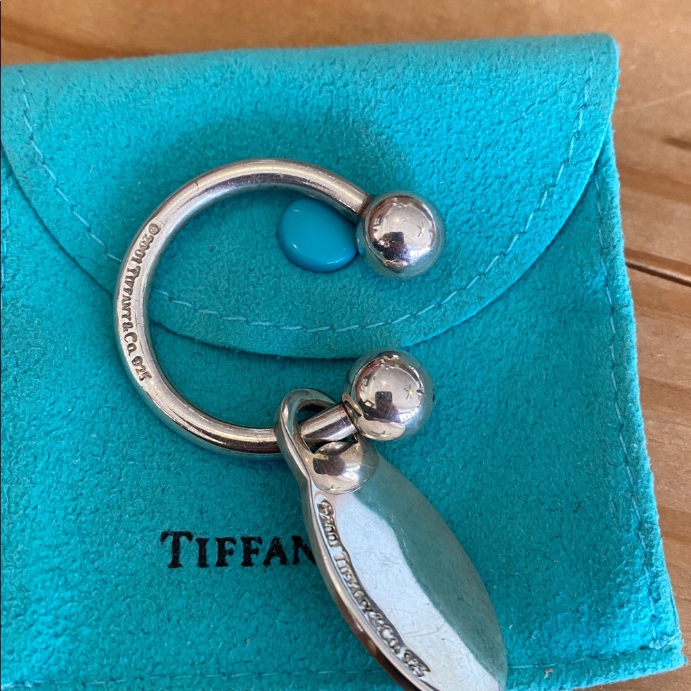 🎉AUTHENTIC TIFFANY STERLING SILVER KEY CHAIN WITH TAG‼️ - Picture 6 of 6